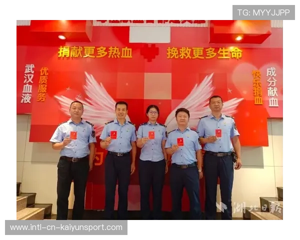 军训献血获假质疑 校方回应：无强制性规定，军人献血的标语