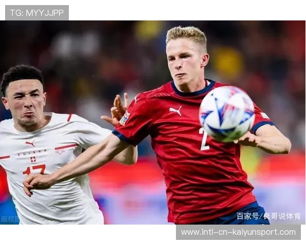 乔纳森·伊科内替补登场推射远角，为巴黎FC扳回一城