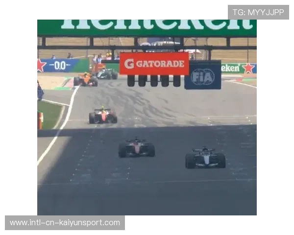F1中国大奖赛回归日历 现场观众爆满见证冠军冲线，f1中国大奖赛第一届冠军